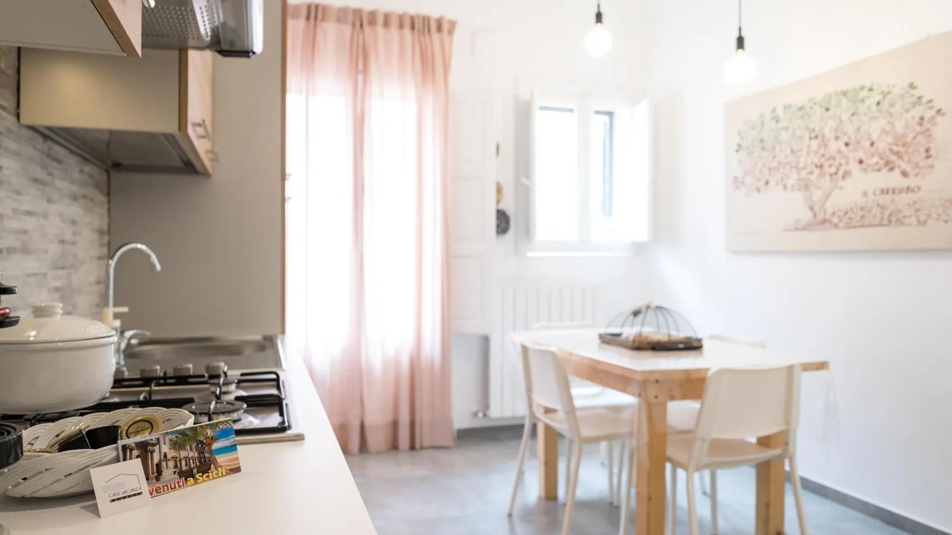 Lumia Apartment Scicli 0*,